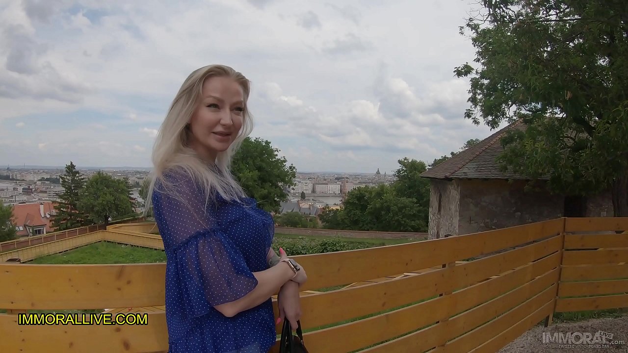 Реальный русский секс с девушкой на улице - Порно видео