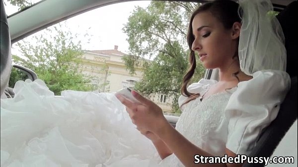 Пьяная невеста сосет у гостей на свадьбе: порно видео на венки-на-заказ.рф