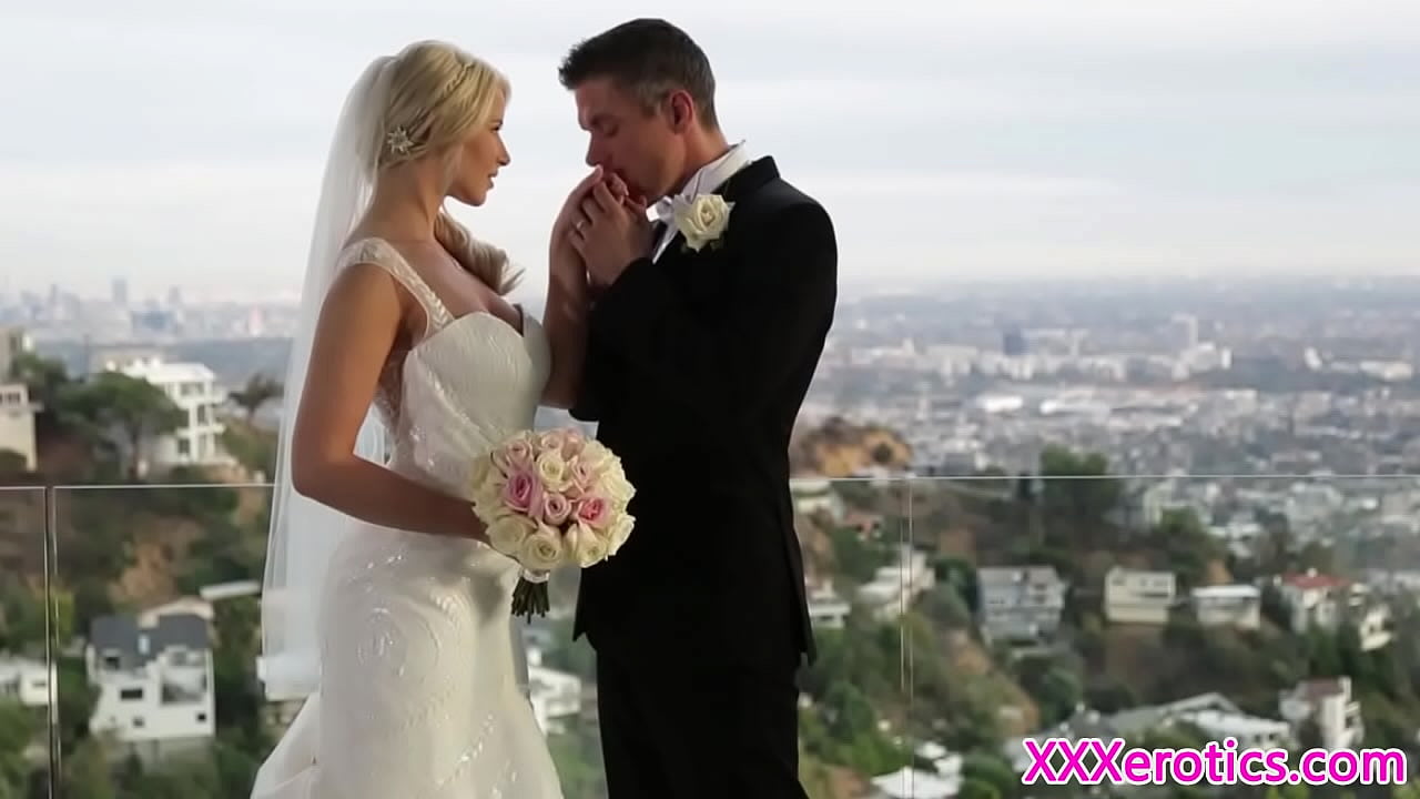 Трахают невесту первую брачную ночь порно видео