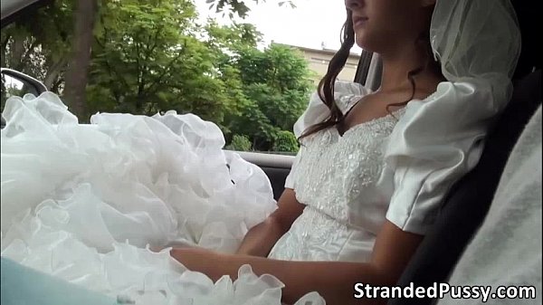 Первый секс красавицы невесты и ее жениха после церемонии