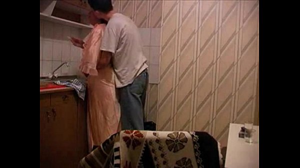 Трахнул на кухне русское: порно видео на massage-couples.ru